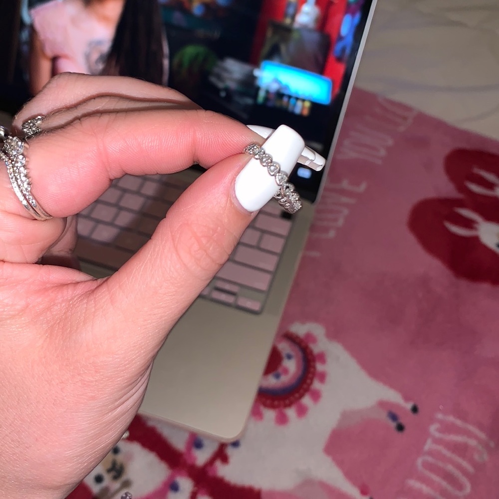 Pandora ring